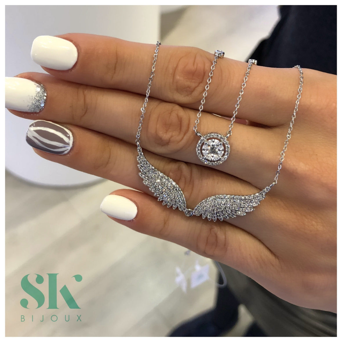 Famous Wings Casual Necklace
